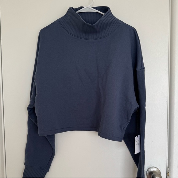 ALO Yoga Cropped Serenity Coverup in Bluestone Size L - Picture 7 of 14